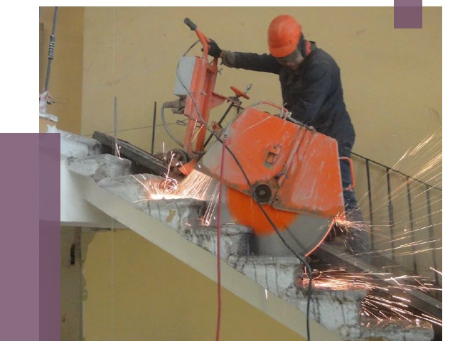 Демонтаж бетонных лестниц в Азове от 4621 руб. за м2 | ПРОЛЁТ-Азв