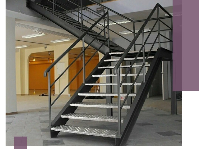 Лестницы для офиса в Азове: изготовление, монтаж, демонтаж