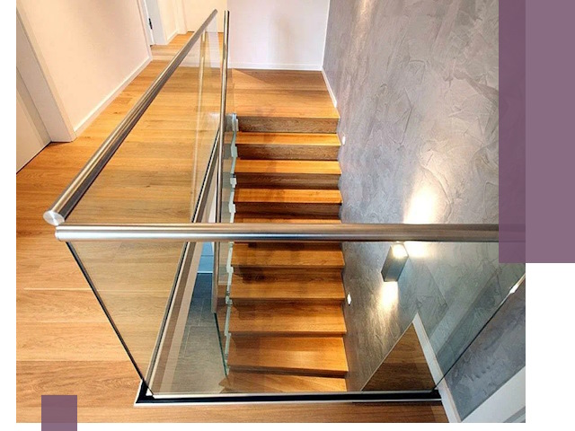 Перила для лестницы в доме — изготовление и монтаж в Азове