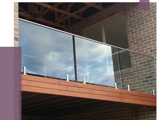 Стеклянные парапеты на крыше и террасе в Азове от 11553 руб. | ПРОЛЁТ-Азв