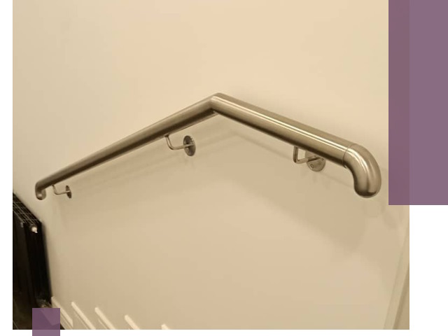 Изготовление пристенных поручней в Азове под ключ за сроки